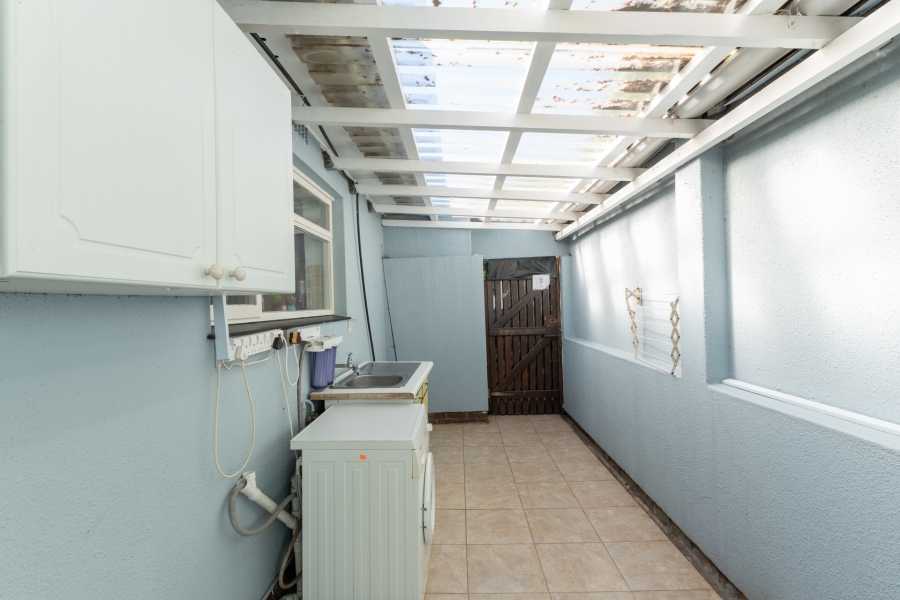 4 Bedroom Property for Sale in Plumstead Western Cape